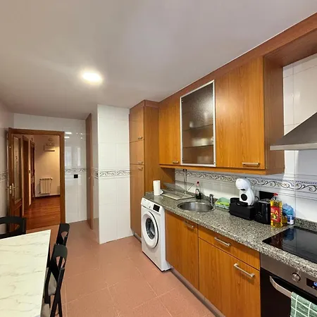 Parque Riera, 1 Plaza Garaje * Onís