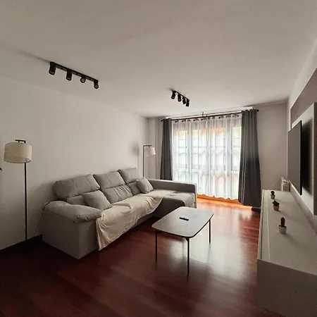 Parque Riera, 1 Plaza Garaje Apartment